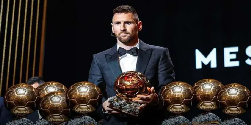Top 5 thành tích của Messi với 8 quả bóng vàng